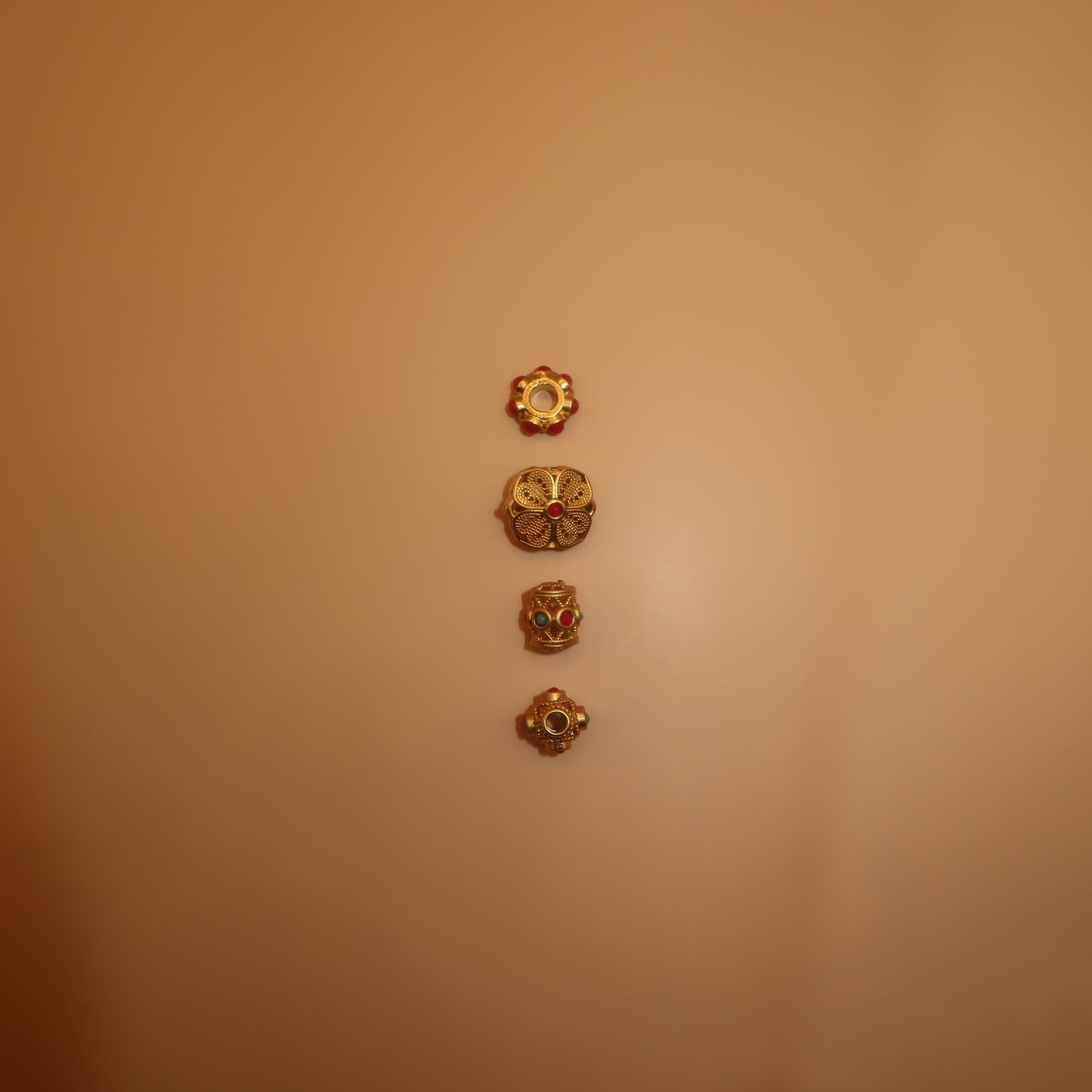 042